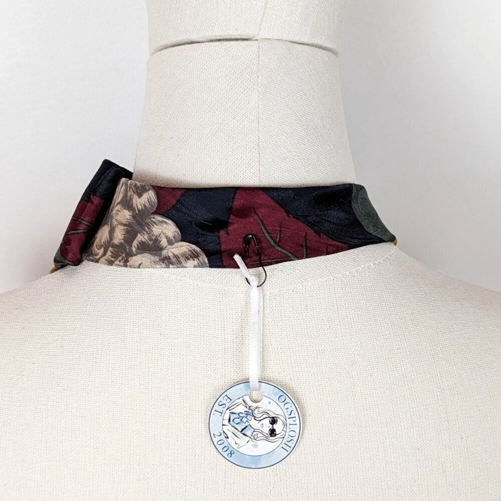 BNWT Ogsplosh Women's Fall Ascot Scarf Size Medium - Picture 6 of 7
